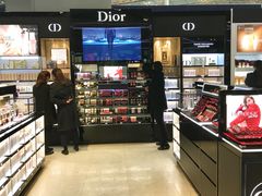 -日上免税店(三径路t3店)