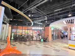 -星巴克(上海虹桥新天地二店)