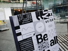 -lululemon(上海浦东IFC店)