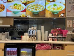 -小杨生煎(金山百联购物中心3楼店)