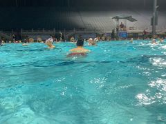-越秀山游泳场