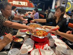 -胖哥俩肉蟹煲(湖滨银泰in77店)