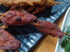 -老街烧烤大排档·地道湖北菜·龙虾馆(汉口火车站店)