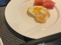 -筠咖啡西餐厅(上海国展宝龙丽筠酒店)