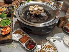 -围炉肉舍•炭烤活鳗•丹东海鲜烤肉(步行街店)