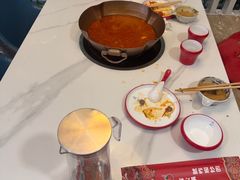 -毛辣果·贵州红酸汤牛肉火锅(西单店)