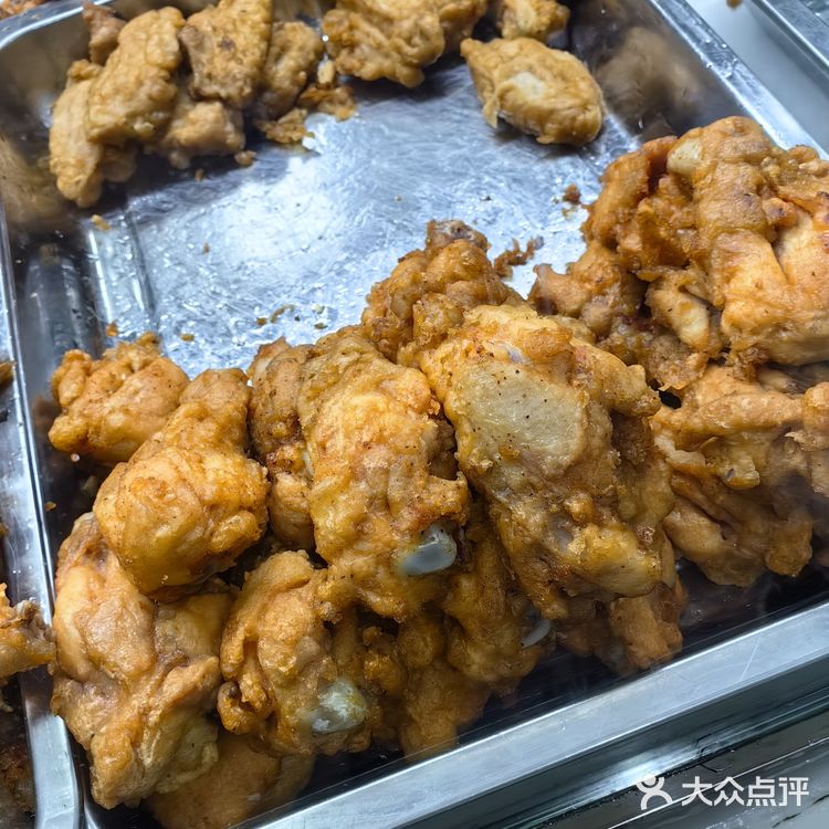 炸鲜脆，今日打卡小吃街