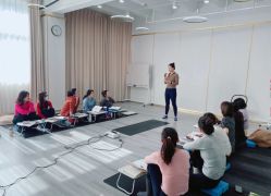 -亚太瑜伽普拉提学院