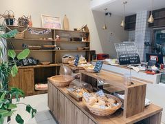 零售区-沁屋面包店(人民东路店)