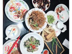 老头儿油爆河虾-老头儿油爆虾·知味杭州(爱琴海购物中心)