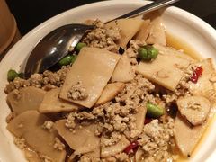 特色虾皮臭豆腐-老头儿油爆虾·知味杭州(爱琴海购物中心)