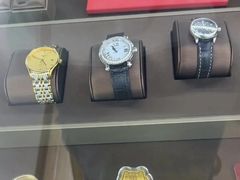 -江奢典汇·名包名表·黄金回收