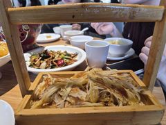 -关东小磨东北菜(上海长风大悦城店)