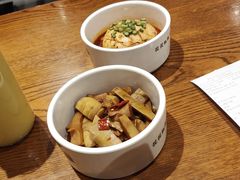 -渝是乎川渝小炒(新世界百货望京店)