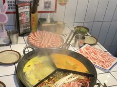 -巴卤社老火锅(财富店)