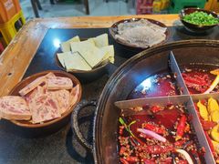 -利姐牧牛匠老火锅(兰花店)