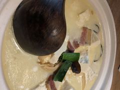 土家手掰柴火豆腐-吃饭皇帝大(合生汇店)