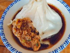 -笑来喜馄饨小笼工坊店(湖滨街店)