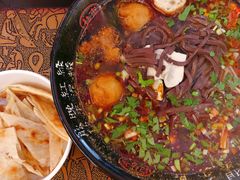 -陈仓老街美食天地