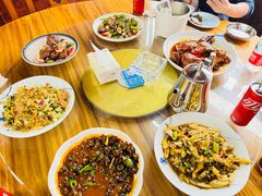 -芦茨金富饭庄·25年老字号·专做稻草鸡
