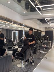 -厘里·salon