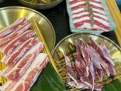 -臻牛烤肉
