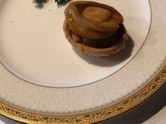 鲍鱼酥-唐阁(香港朗廷酒店)