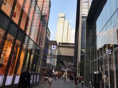 -URBAN REVIVO(深圳华润万象天地店)
