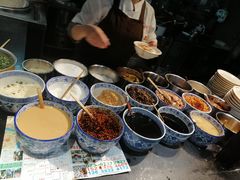 -八一路好吃街(雨田商务大厦店)