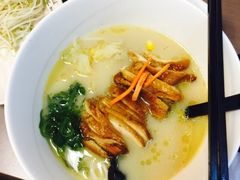 -灵芝妹子海鲜米线(香炉礁山姆店)