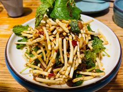 拌折耳根-云之南(八里庄店)