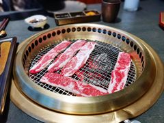 -铭牛烧肉·和牛海鲜自助(高新月牙湖店)