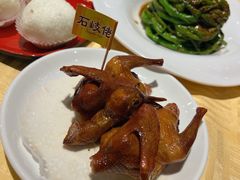 招牌烤乳鸽-石岐佬中山菜馆(张溪店)