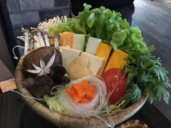 -湊湊火锅·茶憩(新中关购物中心店)