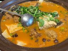 金陵后厨鱼头泡饼-金陵后厨·南京菜(新街口秣陵路店)