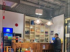 大堂-赵胖炙子烤肉&深夜酒馆(簋街店)