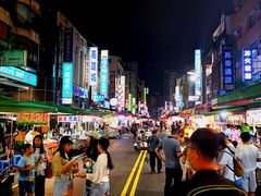 -六合夜市