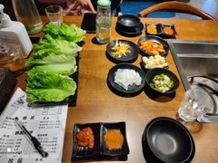 -肉甲韩国木炭烤肉(新壹街1店)