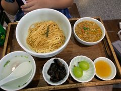 -蟹上黄·蟹黄面·江南糖水(人民广场店)