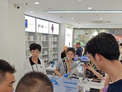 -荣耀授权专卖店(黄浦浙江中路店)