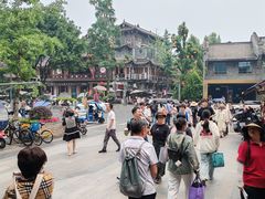 -宽窄巷子(地铁站)