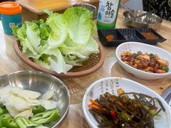 -牛信亭韩国料理·炭火烤肉(紫藤路店)