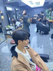 -藤野造型专业烫染接发