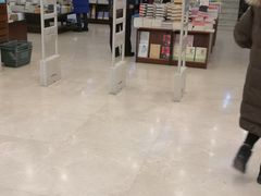 -新华书店(泉城路店)