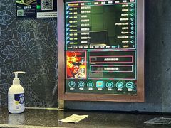 -K+全国连锁KTV(绿地缤纷天地店)