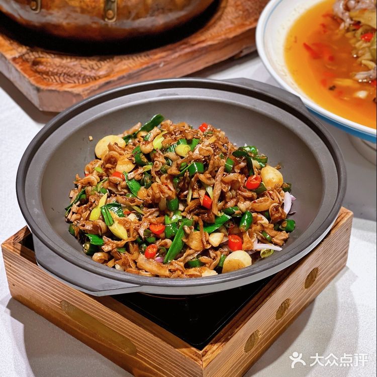 北京探店|三样菜,不去重庆也能吃到的正宗江湖菜~