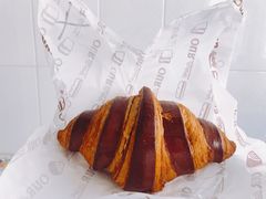 巧克力香蕉羊角包-OUR Bakery(三里屯太古里店)