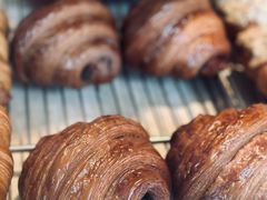 -VERIE BAKEHOUSE
