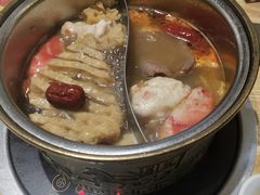 鸳鸯锅-百品聚旋转小火锅(熙悦汇店)