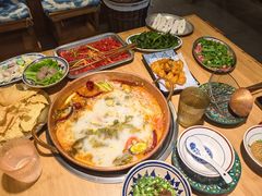 -洱火云南酸菜牛肉火锅(石景山当代商城店)